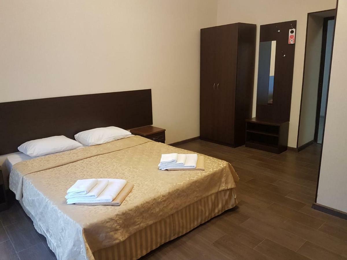 Lazurniy Bereg Hotell Gagry Eksteriør bilde
